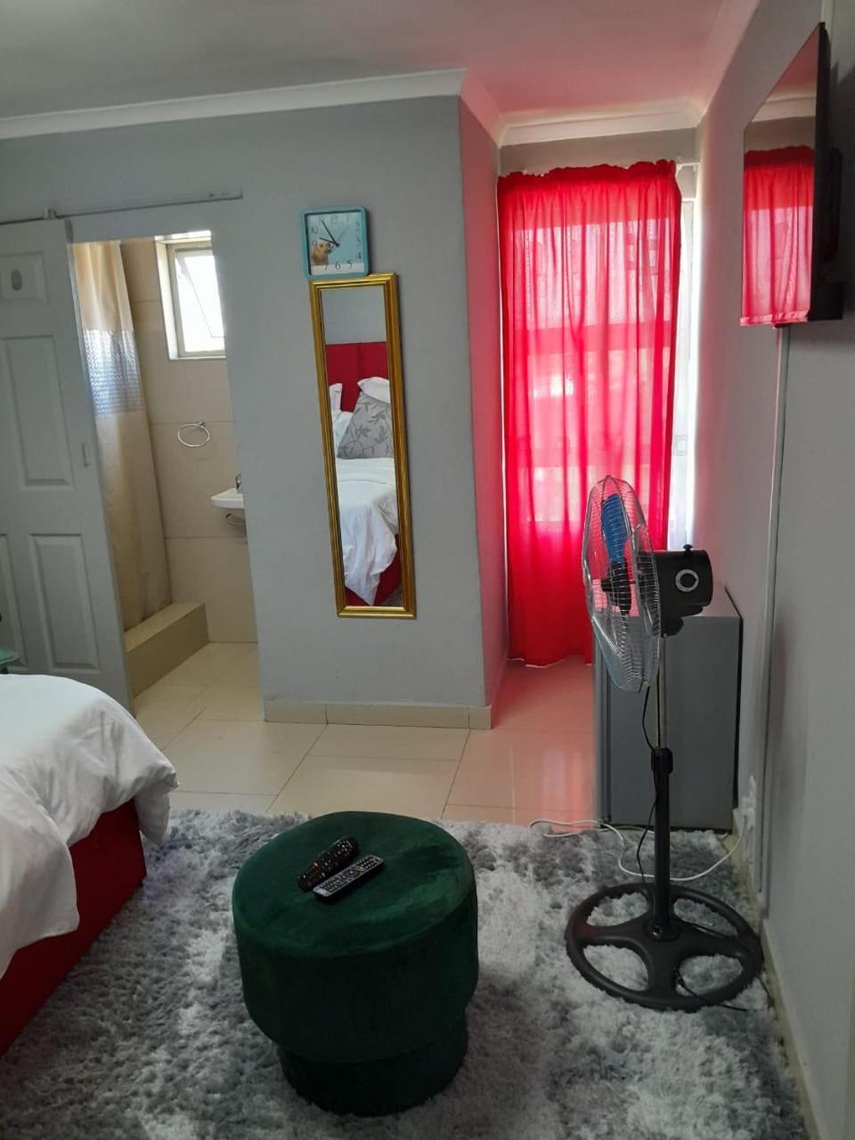 Guest house Brooklyn Queens And Kings Cape Town